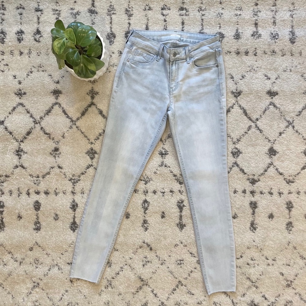 NWOT Old Navy Rockstar Super Skinny Ankle - 0